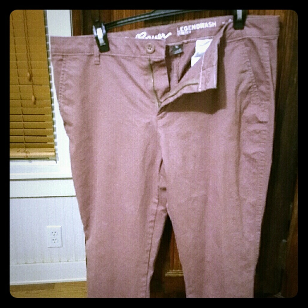 Eddie Bauer Legend wash Chino ankle pant